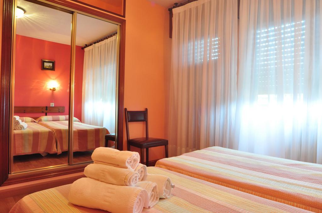 Hostal Europa San Roque del Acebal Ngoại thất bức ảnh