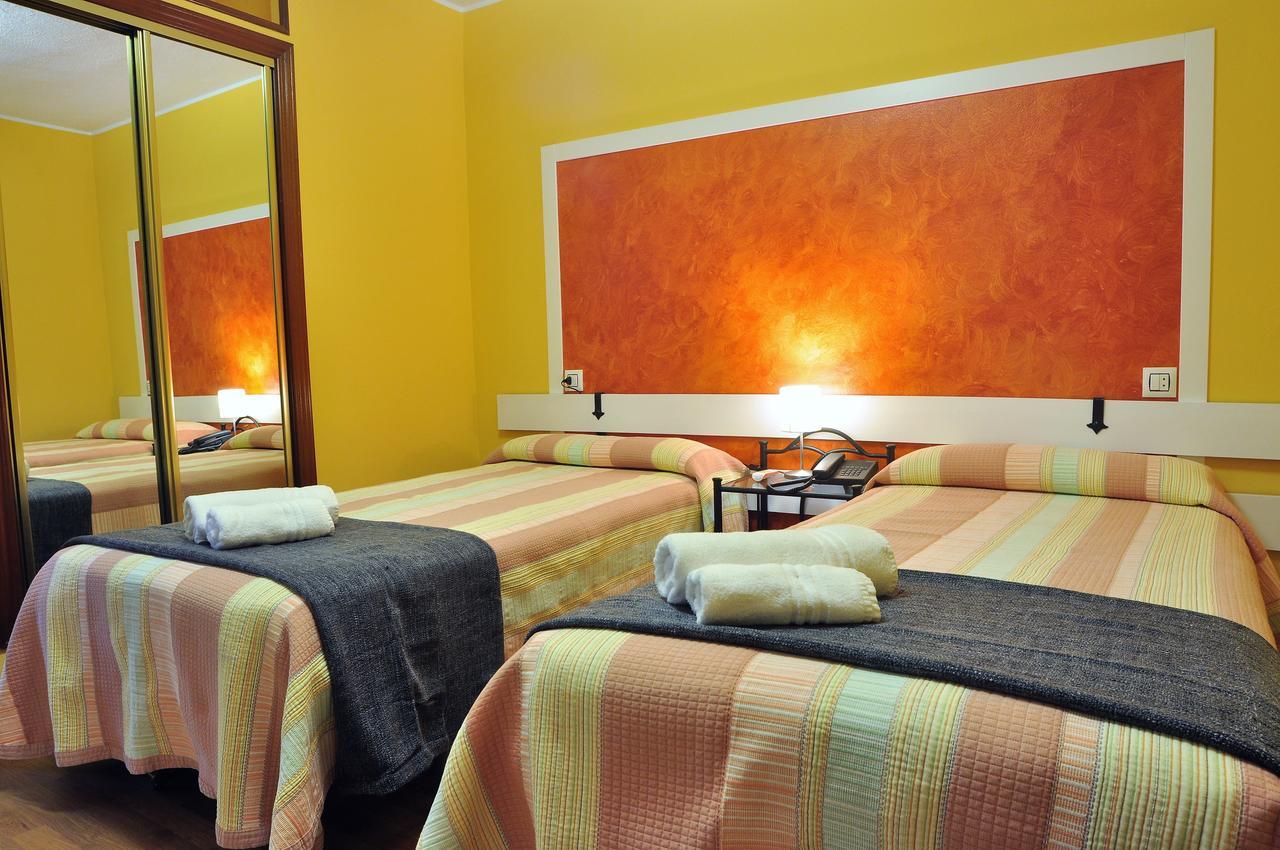 Hostal Europa San Roque del Acebal Ngoại thất bức ảnh
